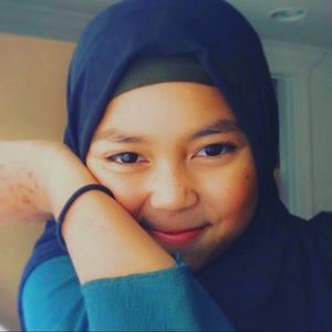 Meet your Posher, Aye